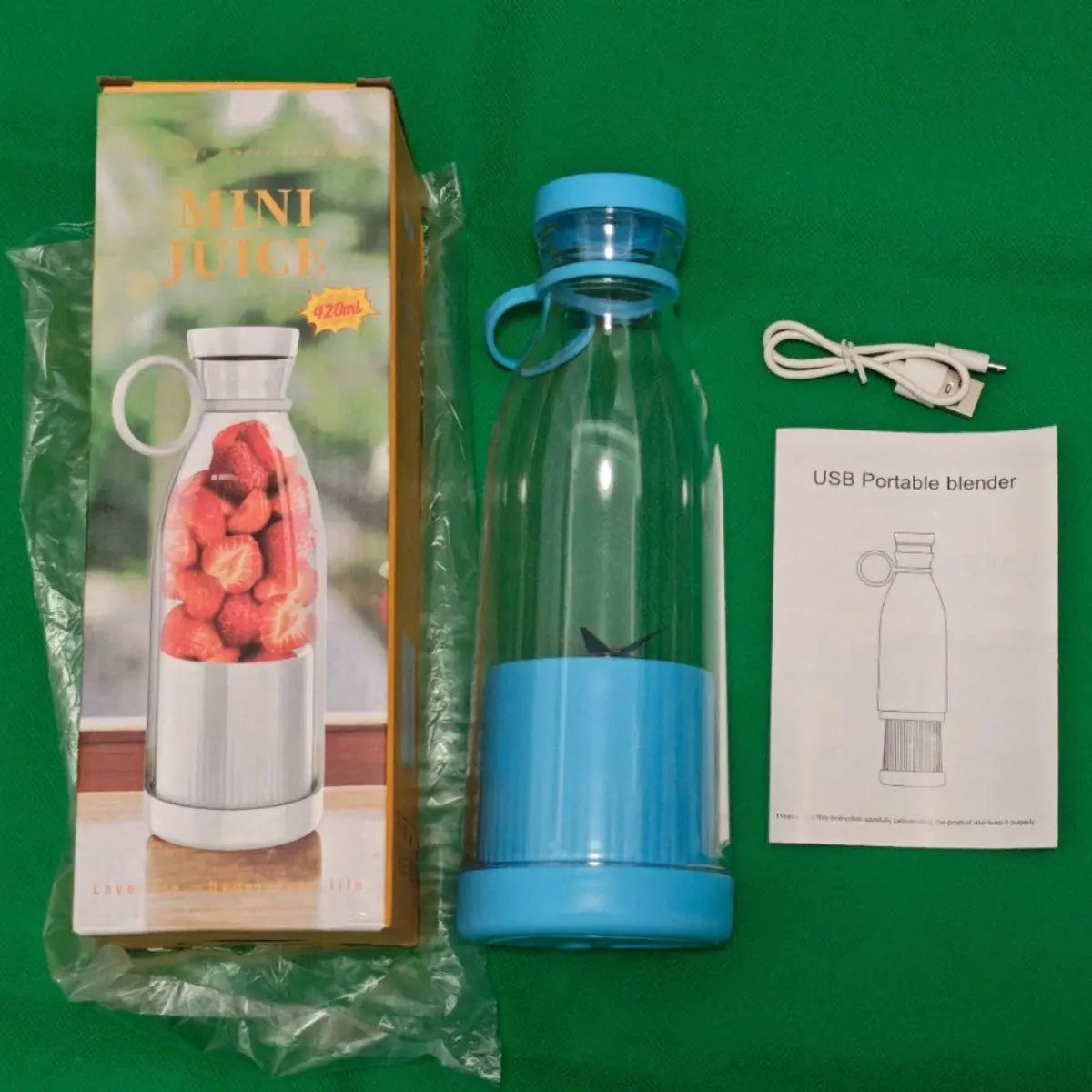 Portable Electric Juicer Cup Rechargeable Mini Blender UrbanNova